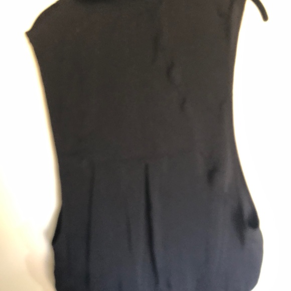 Black zipper sleeveless vest - Picture 3 of 3